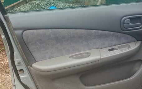 Nissan Sunny B15, 2000 год, 205 000 рублей, 5 фотография