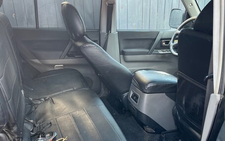 Mitsubishi Pajero III рестайлинг, 2004 год, 670 000 рублей, 7 фотография