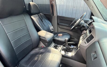Mitsubishi Pajero III рестайлинг, 2004 год, 670 000 рублей, 11 фотография