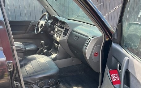 Mitsubishi Pajero III рестайлинг, 2004 год, 670 000 рублей, 8 фотография