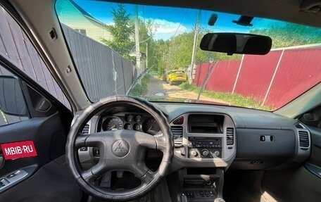 Mitsubishi Pajero III рестайлинг, 2004 год, 670 000 рублей, 14 фотография
