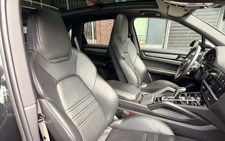 Porsche Cayenne III, 2022 год, 10 000 000 рублей, 12 фотография