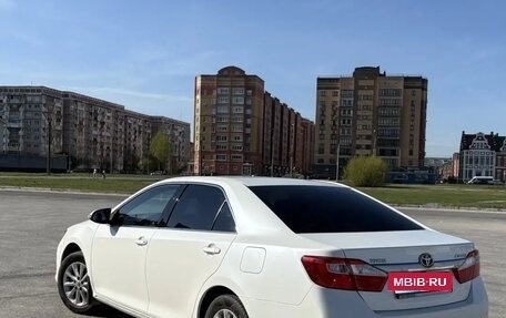 Toyota Camry, 2014 год, 1 800 000 рублей, 2 фотография