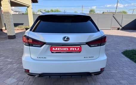 Lexus RX IV рестайлинг, 2019 год, 5 000 000 рублей, 6 фотография