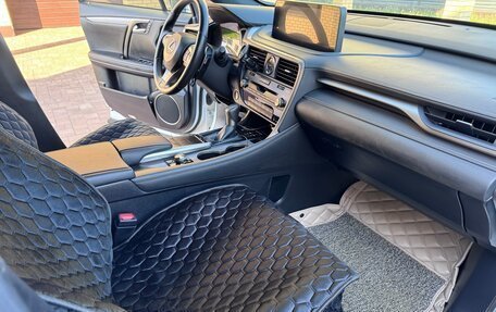 Lexus RX IV рестайлинг, 2019 год, 5 000 000 рублей, 16 фотография