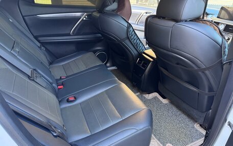 Lexus RX IV рестайлинг, 2019 год, 5 000 000 рублей, 15 фотография