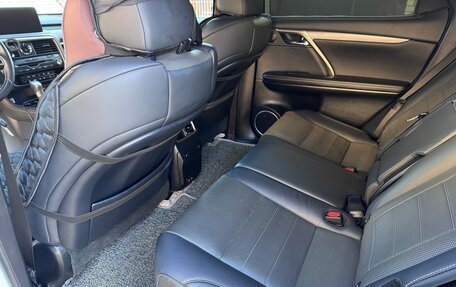 Lexus RX IV рестайлинг, 2019 год, 5 000 000 рублей, 14 фотография
