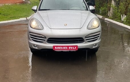 Porsche Cayenne III, 2012 год, 2 300 000 рублей, 2 фотография