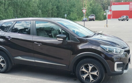 Renault Kaptur I рестайлинг, 2018 год, 1 550 000 рублей, 3 фотография