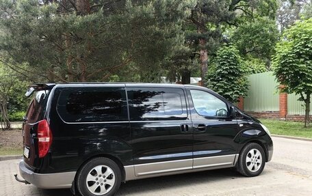 Hyundai Grand Starex Grand Starex I рестайлинг 2, 2015 год, 2 000 000 рублей, 5 фотография