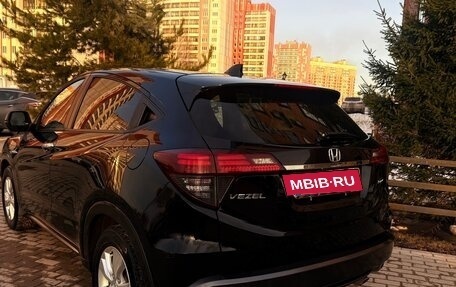 Honda Vezel, 2019 год, 1 800 000 рублей, 4 фотография