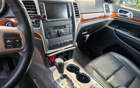 Jeep Grand Cherokee, 2012 год, 2 400 000 рублей, 17 фотография
