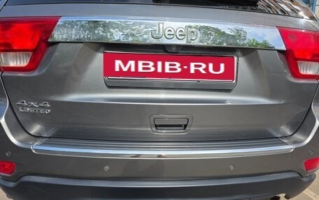 Jeep Grand Cherokee, 2012 год, 2 400 000 рублей, 21 фотография