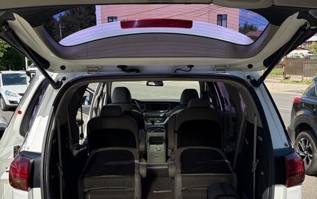 KIA Carnival III, 2016 год, 1 400 000 рублей, 10 фотография