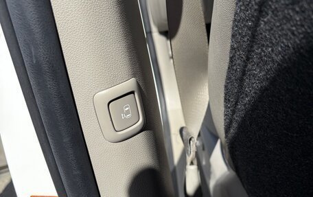 KIA Carnival III, 2016 год, 1 400 000 рублей, 15 фотография