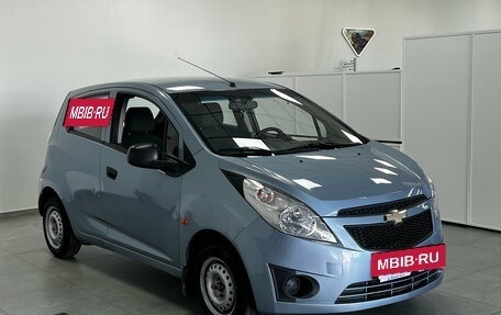Chevrolet Spark III, 2011 год, 489 000 рублей, 2 фотография