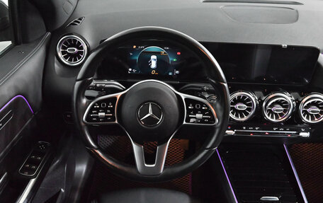 Mercedes-Benz GLA, 2020 год, 3 900 000 рублей, 13 фотография