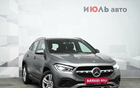 Mercedes-Benz GLA, 2020 год, 3 900 000 рублей, 3 фотография