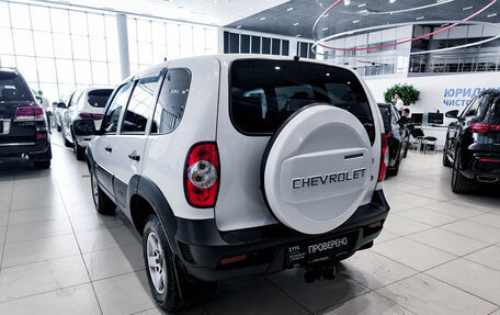 Chevrolet Niva I рестайлинг, 2019 год, 795 000 рублей, 8 фотография