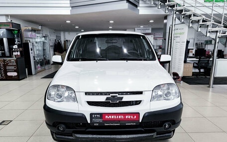 Chevrolet Niva I рестайлинг, 2019 год, 795 000 рублей, 2 фотография