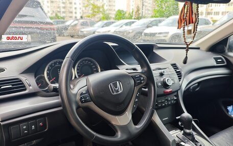 Honda Accord VIII рестайлинг, 2011 год, 1 700 000 рублей, 3 фотография