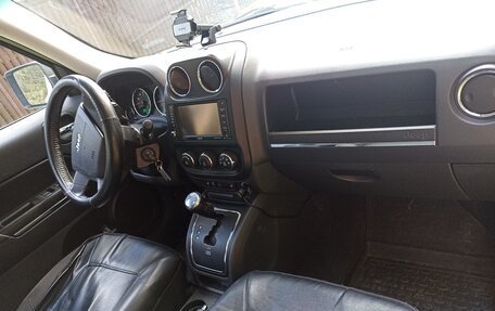 Jeep Liberty (Patriot), 2010 год, 770 000 рублей, 9 фотография