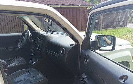 Jeep Liberty (Patriot), 2010 год, 770 000 рублей, 8 фотография
