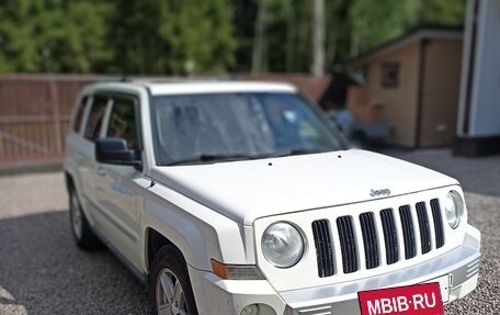 Jeep Liberty (Patriot), 2010 год, 770 000 рублей, 2 фотография