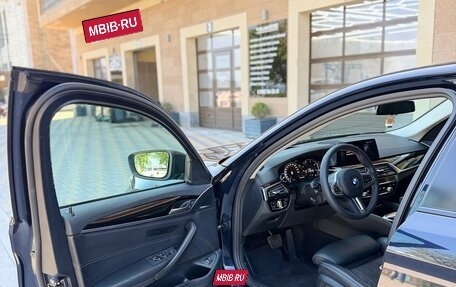 BMW 5 серия, 2017 год, 3 620 000 рублей, 10 фотография