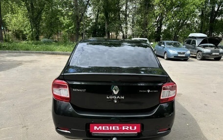 Renault Logan II, 2016 год, 900 000 рублей, 9 фотография