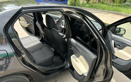 Renault Logan II, 2016 год, 900 000 рублей, 16 фотография