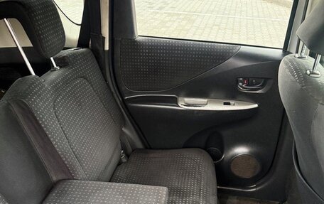 Toyota Ractis I, 2010 год, 495 000 рублей, 7 фотография
