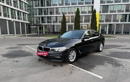 BMW 5 серия, 2018 год, 1 900 000 рублей, 2 фотография