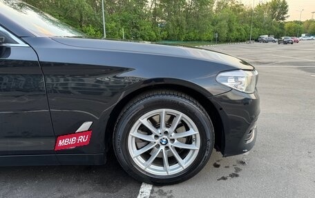 BMW 5 серия, 2018 год, 1 900 000 рублей, 5 фотография