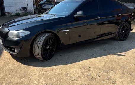 BMW 5 серия, 2012 год, 1 500 000 рублей, 2 фотография