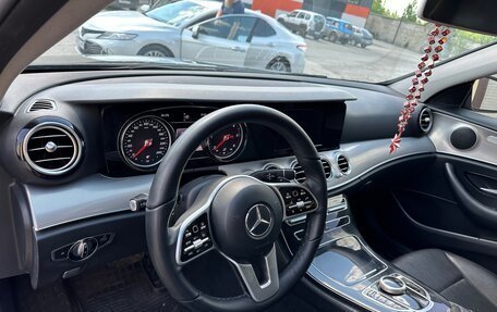 Mercedes-Benz E-Класс, 2019 год, 2 000 000 рублей, 12 фотография