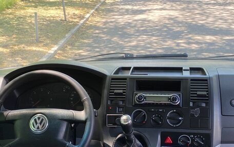 Volkswagen Transporter T5 рестайлинг, 2007 год, 1 125 000 рублей, 17 фотография
