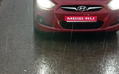 Hyundai Solaris II рестайлинг, 2012 год, 700 000 рублей, 4 фотография