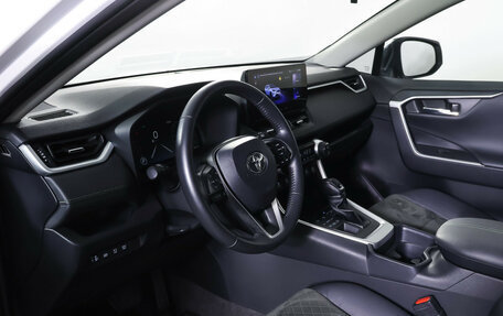 Toyota RAV4, 2023 год, 3 890 000 рублей, 15 фотография