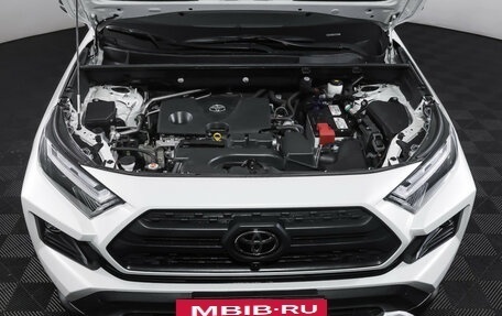 Toyota RAV4, 2023 год, 3 890 000 рублей, 9 фотография