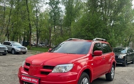 Mitsubishi Outlander III рестайлинг 3, 2007 год, 650 000 рублей, 1 фотография