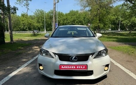 Lexus CT I рестайлинг, 2012 год, 1 150 000 рублей, 1 фотография