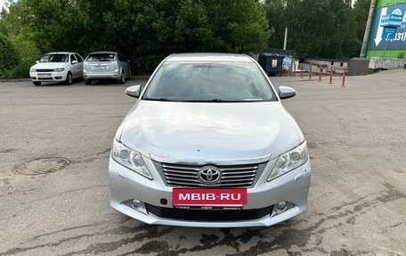 Toyota Camry, 2013 год, 1 290 000 рублей, 2 фотография