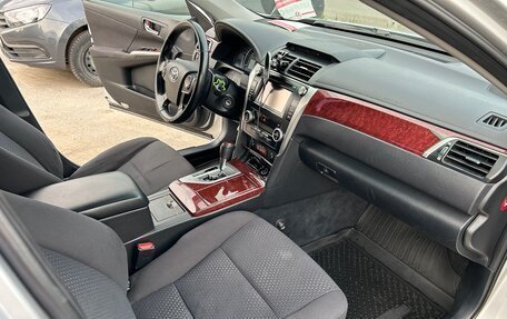 Toyota Camry, 2013 год, 1 290 000 рублей, 13 фотография
