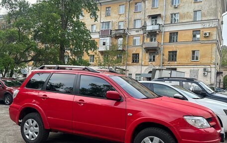 Mitsubishi Outlander III рестайлинг 3, 2007 год, 650 000 рублей, 4 фотография