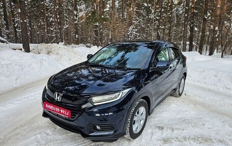 Honda Vezel, 2019 год, 1 850 000 рублей, 3 фотография