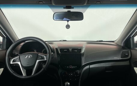 Hyundai Solaris II рестайлинг, 2011 год, 715 000 рублей, 9 фотография
