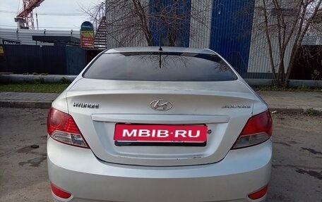 Hyundai Solaris II рестайлинг, 2013 год, 335 000 рублей, 1 фотография