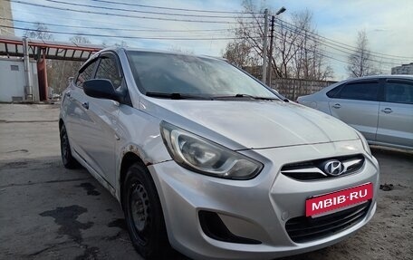 Hyundai Solaris II рестайлинг, 2013 год, 335 000 рублей, 6 фотография