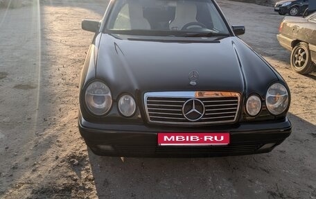 Mercedes-Benz E-Класс, 1999 год, 450 000 рублей, 5 фотография